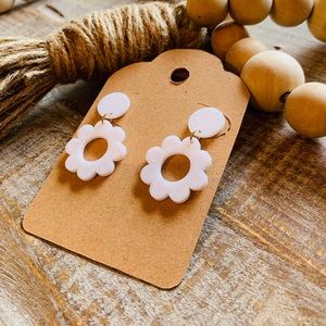 Small Flower Earrings, 70s Flower Earrings, Flower Dangle Earrings